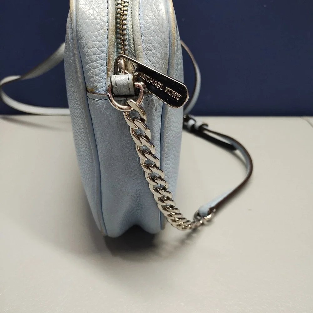Michael Kors Crossbody Bag Women's Light Blue‎ Inner Pockets Adjustable Strap